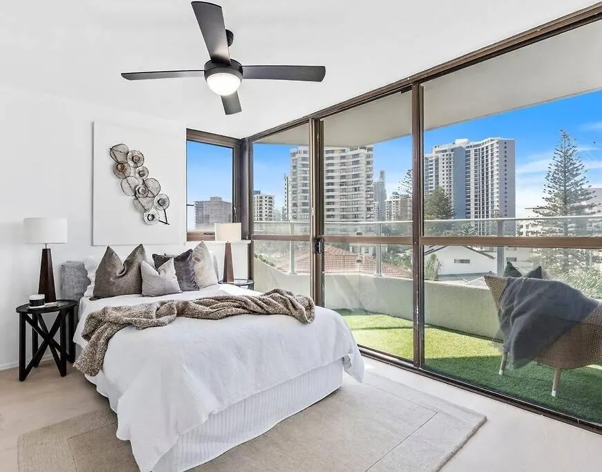 Luxe 2 Bedroom Oceanview Retreat On Fern Gold Coast
